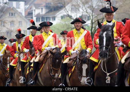 Zurigo - aprile 16: Membri della tradizionale molla annuale parata delle gilde, simbolo di fine inverno Foto Stock