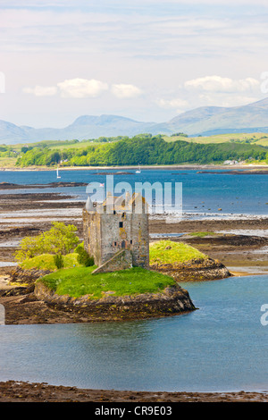 Castle Stalker una casa a torre quattrocentesca, Loch latch, Portnacroish, Portnacroish, Scotland, Regno Unito, Europa Foto Stock