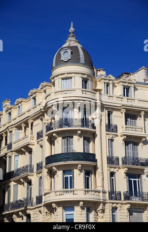 Architettura neoclassica, Promenade des Anglais, Nizza Cote d Azur, Alpes Maritimes, in Provenza Costa Azzurra, Francia, Europa Foto Stock