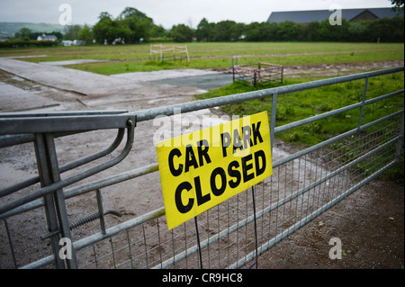 Parcheggio chiuso dopo forti piogge presso il Telegraph Hay Festival 2012, Hay-on-Wye, Powys, Wales, Regno Unito Foto Stock