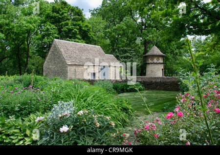 Michigan, wyandotte. greenfield village. cotswold cottage. inglese tradizionale cottage in pietra calcarea costruita nei primi anni del Seicento. Foto Stock