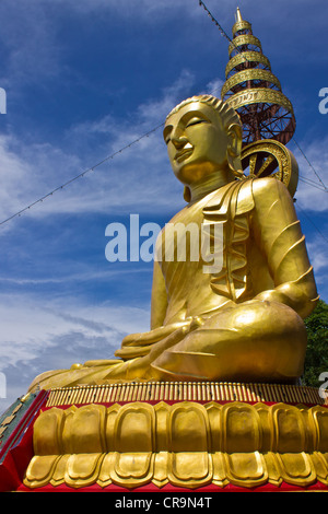 Lato della più grande immagine del Buddha in wat Phrataddoitae Foto Stock