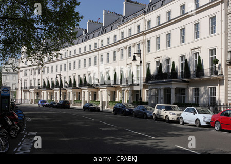 Ristrutturato proprietà terrazzati in Exclusive Grosvenor Crescent a Belgravia,Londra. Foto Stock