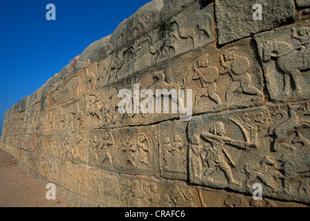 Rilievo, Mahanavami Dibba, Royal Enclosure, Vijayanagar, Hampi, Karnataka, Sito Patrimonio Mondiale dell'UNESCO, Sud India, India, Asia Foto Stock