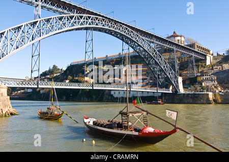 Maria Pia ponte del Rio fiume Douro, Porto, Portogallo, Europa Foto Stock
