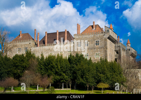 Il castello di Guimarães, Guimarães, Portogallo, Europa Foto Stock