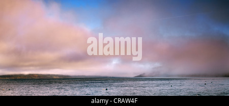 Guardando a Nord sul Loch Fyne da Otter Ferry. Argyll Foto Stock