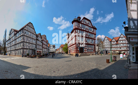 Piazza del Mercato e il Municipio, Melsungen, Hesse, Germania, Europa PublicGround Foto Stock