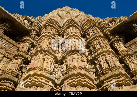Tempio di Lakshmana, Khajuraho Gruppo di Monumenti Patrimonio dell'Umanità UNESCO, Madhya Pradesh, India, Asia Foto Stock