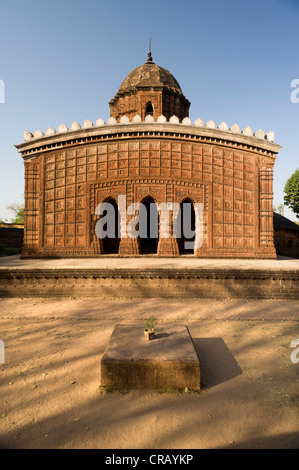 Madan Mohan in terracotta di un tempio in Keshta Rai, Bishnupur, Bankura distretto, West Bengal, India, Asia Foto Stock