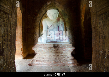 Seduto statua del Buddha, Old Bagan, pagano, birmania, myanmar, Asia Foto Stock