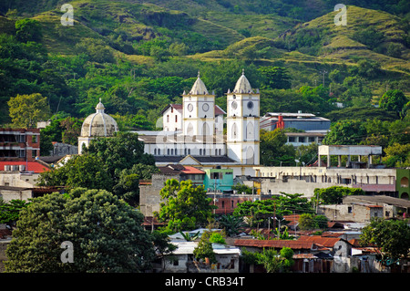 Vista della città di Honda, Colombia, America del Sud, America Latina Foto Stock