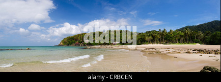 Costa, spiaggia di sabbia della baia di bambù, Ko Lanta island, Krabi, Thailandia, Sud-est asiatico Foto Stock