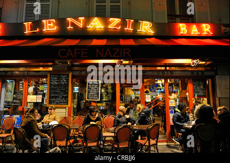 Night Shot, café e bar Le Nazir, Parigi, Francia, Europa Foto Stock