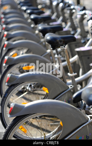 VELIB noleggio biciclette stazione, Parigi, Francia, Europa Foto Stock