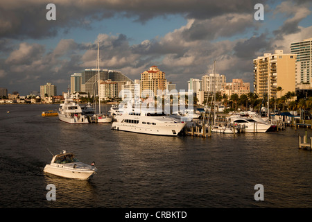 Yachts e canali, Fort Lauderdale, Broward County, Florida, Stati Uniti d'America Foto Stock