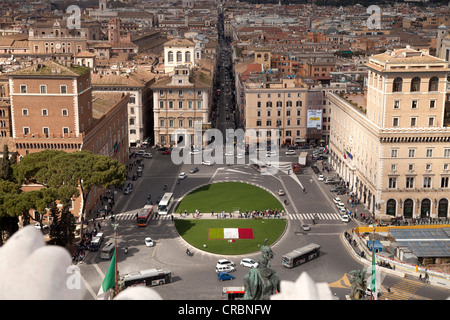 La Piazza Venezia come si vede dal Monumento a Vittorio Emanuele II monumento, Roma, Italia, Europa Foto Stock