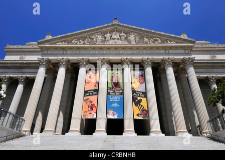 Il neo-classica facciata degli archivi degli Stati Uniti Edificio, Smithsonian Institution National Mall di Washington DC Foto Stock