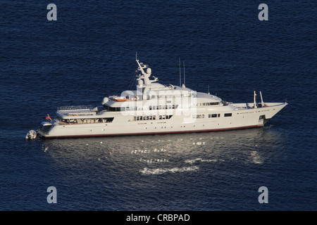 Motor Yacht, nomade, costruire da Oceanfast, lunghezza complessiva 69.49 m, costruito nel 2003, sulla Côte d'Azur, in Francia, Mediterraneo, Europa Foto Stock