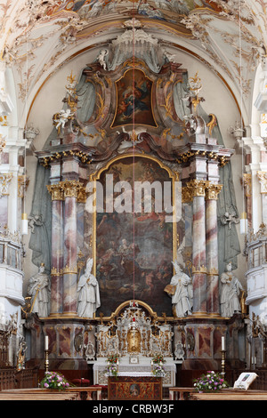 Altare Maggiore nella Chiesa del Monastero di Santa Margherita, Baumburg Abbey, Altenmarkt, Chiemgau, Alta Baviera, Baviera Foto Stock