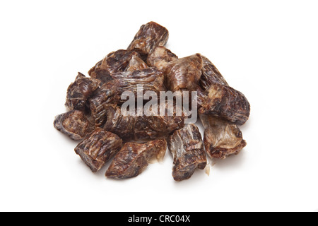Wors secco- salsiccia secca Beef Jerky, isolato su una bianca di sfondo per studio. Foto Stock