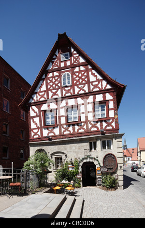 Kammerersmuehle, storico a struttura mista in legno e muratura edificio, Forchheim, Svizzera della Franconia, Alta Franconia, Franconia, Bavaria Foto Stock