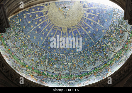 Mosaico della Creazione nel Battistero e Cattedrale di S. Anna, Belfast, Irlanda del Nord, in Irlanda, Gran Bretagna, Europa