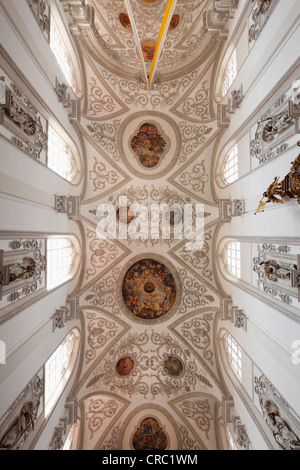 Il soffitto della chiesa parrocchiale di Santa Maria Assunta, Landsberg am Lech, Alta Baviera, Baviera, Germania, Europa Foto Stock