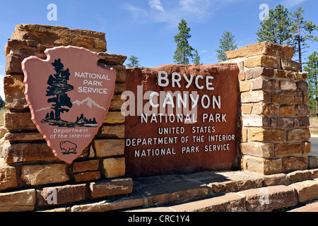 Segno di entrata al Parco Nazionale di Bryce Canyon, Utah, Stati Uniti d'America, STATI UNITI D'AMERICA Foto Stock
