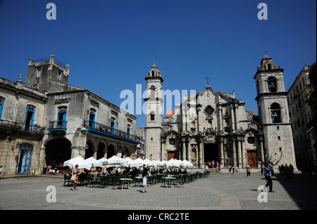 Cattedrale, Catedral de la Habana, Plaza de la Catedral, il centro storico della città dell Avana Habana Vieja, Cuba, Greater Antilles Foto Stock