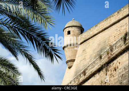 Il Museu Es Baluard museo nel vecchio Bastio de Sant Pere mura, Ciutat Antiga, Palma de Mallorca, Maiorca, isole Baleari Foto Stock