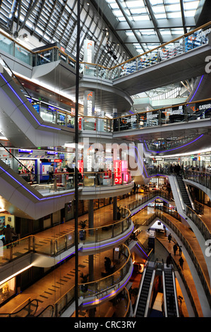 Sevens sul Koenigsallee, un centro commerciale per lo shopping nel centro della città, Duesseldorf, Renania, Renania settentrionale-Vestfalia, Germania, Europa Foto Stock