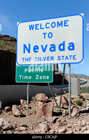 Stato di Nevada Line Hoover Dam confine Arizona segno di benvenuto Foto Stock