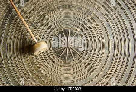 Abstract del tamburo di bronzo Foto Stock