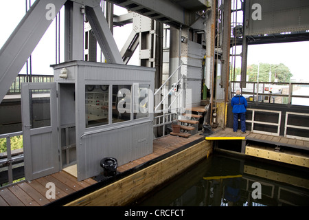 Nave Niederfinow sollevare, vista interna, Oder-Havel Canal, Brandeburgo, Germania, Europa Foto Stock