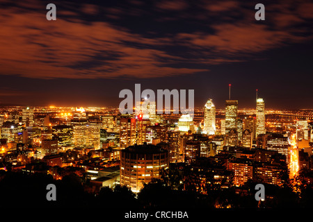 Montreal di notte, vista dal Mont Royal, Quebec, Canada Foto Stock