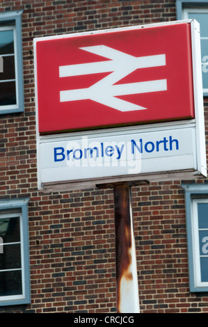 Un segno per Bromley stazione nord. Foto Stock