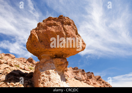 Erosi formazioni rocciose nei pressi di Jebel Sirwa in Anti atlante del Marocco, Africa del Nord. Foto Stock