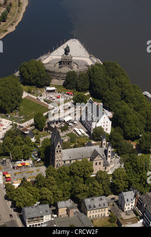 Vista aerea, Blumenhof ristorante, San Kastor Basilica, Ludwig-Museum e Deutsches Eck, angolo tedesco, tra il sito del Foto Stock