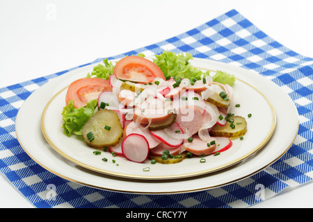 Bavarese insalata di salsiccia Foto Stock