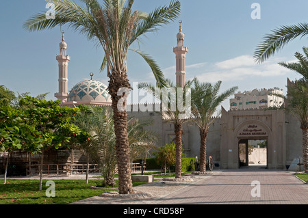 Il vecchio forte e moschea, Ajman Emirati Arabi Uniti, Asia Foto Stock