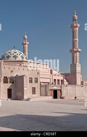 Il vecchio forte e moschea, Ajman Emirati Arabi Uniti, Asia Foto Stock