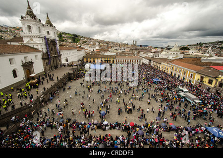 Celebrazione religiosa durante la pasqua settimana santa Quito Ecuador America del Sud Foto Stock