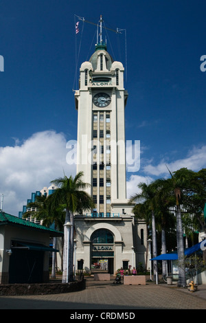 Aloha Tower nel Porto di Honolulu, un faro costruito nel 1928, Honolulu, Hawai'i, STATI UNITI D'AMERICA Foto Stock