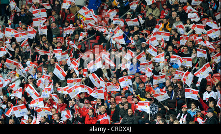 Stand con i fan di VfB Stuttgart Foto Stock