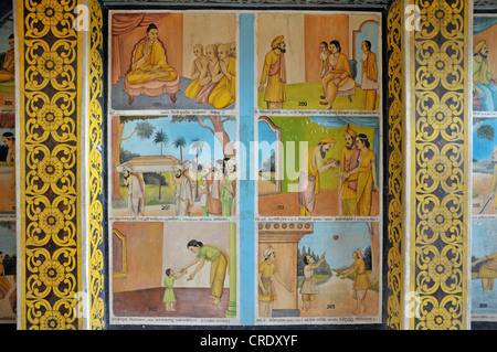 Buddista dipinti a muro per l istruzione religiosa, Wewurukannala Vihara Temple, Dikwella, Sri Lanka, Asia PublicGround Foto Stock