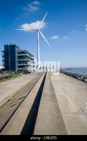 Gulliver turbina eolica Orbis Energy center Lowestoft, Suffolk, Inghilterra Foto Stock