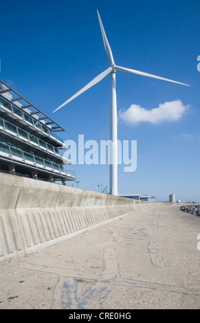 Gulliver turbina eolica Orbis Energy center Lowestoft, Suffolk, Inghilterra Foto Stock