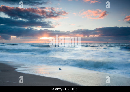 Post-incandescenza in inverno con ghiaccio e neve, isola di Sylt, Schleswig-Holstein, Germania, Europa Foto Stock