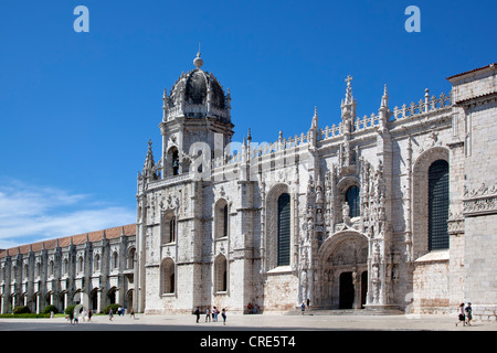 Hieronymus monastero, il Mosteiro dos Jeronimos, Sito Patrimonio Mondiale dell'UNESCO, nel quartiere di Belem a Lisbona, Portogallo, Europa Foto Stock